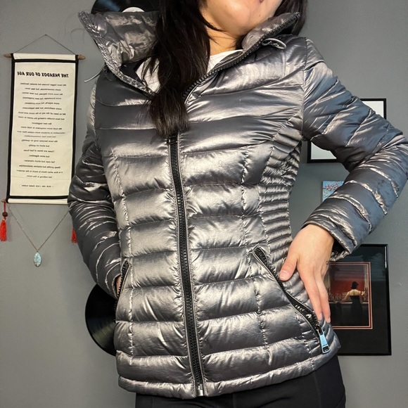 Silver puffy cinched coat - Picture 3 of 4